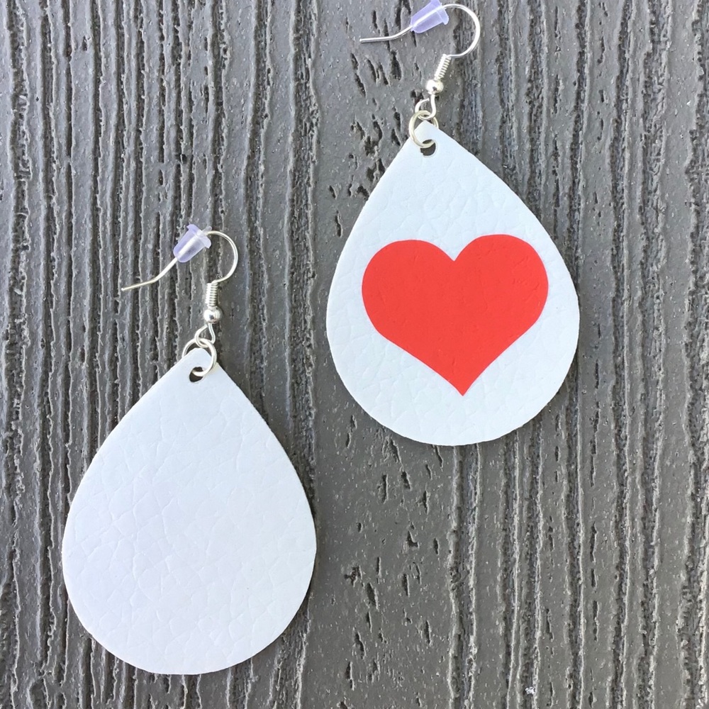 Heart earring - Picture 4 of 4